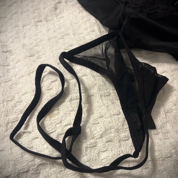 Frederick's of Hollywood Sheer Black Lace Robe Set NWT - Picture 5 of 8